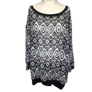 Mix&Co size 1X sheer flowy top